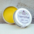 Lippenpflege geöffnet