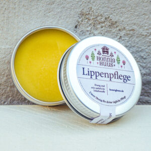 Lippenpflege geöffnet